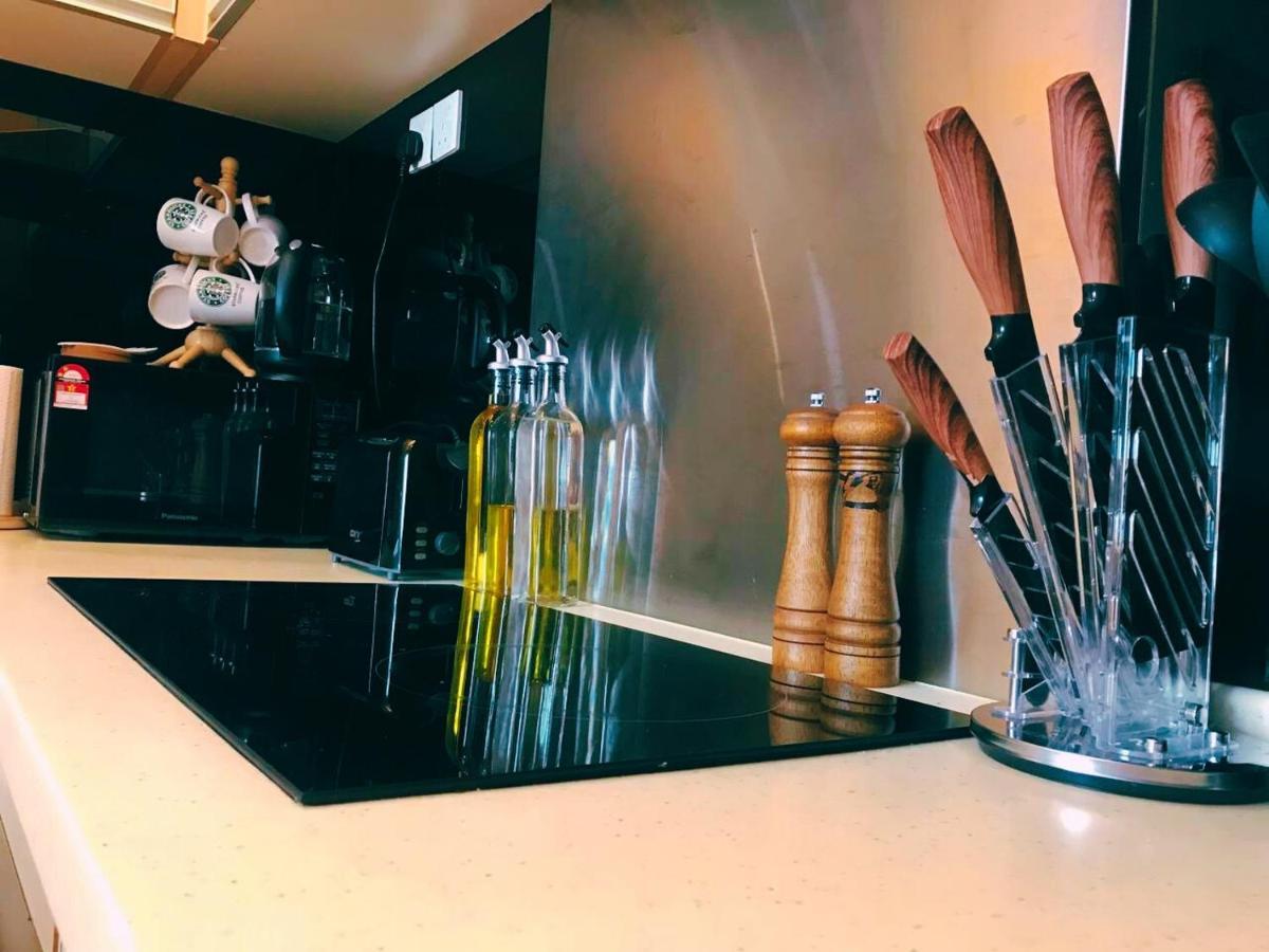 Backpackers Cozy Apartment Kl Sentral Kuala Lumpur Bagian luar foto