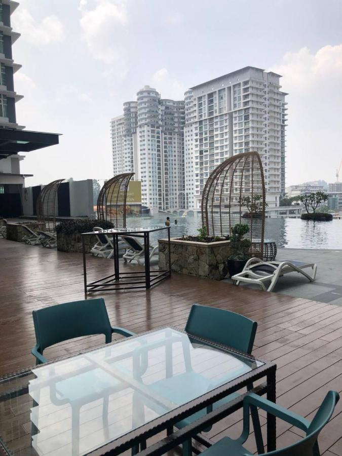 Backpackers Cozy Apartment Kl Sentral Kuala Lumpur Bagian luar foto