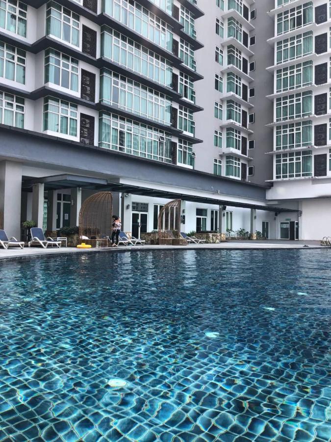 Backpackers Cozy Apartment Kl Sentral Kuala Lumpur Bagian luar foto