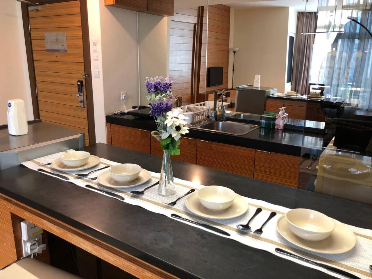 Backpackers Cozy Apartment Kl Sentral Kuala Lumpur Bagian luar foto